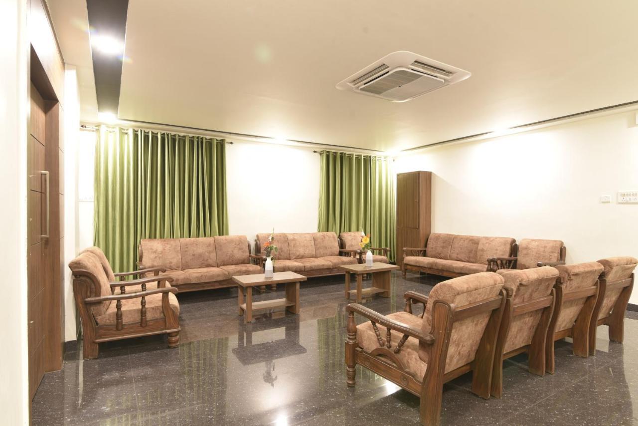 Hotel Clove Bijapur  Ngoại thất bức ảnh
