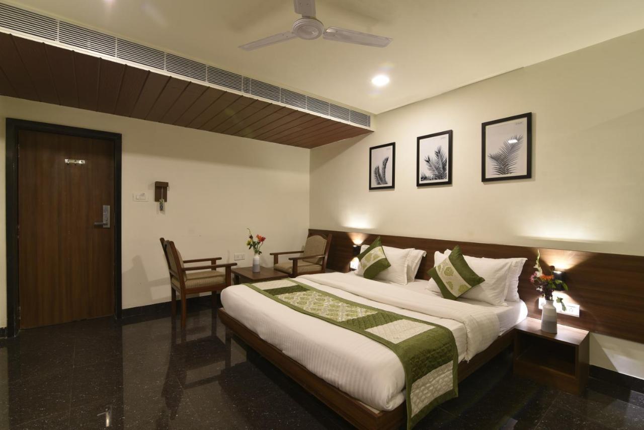 Hotel Clove Bijapur  Ngoại thất bức ảnh